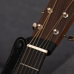 Headstock Tie